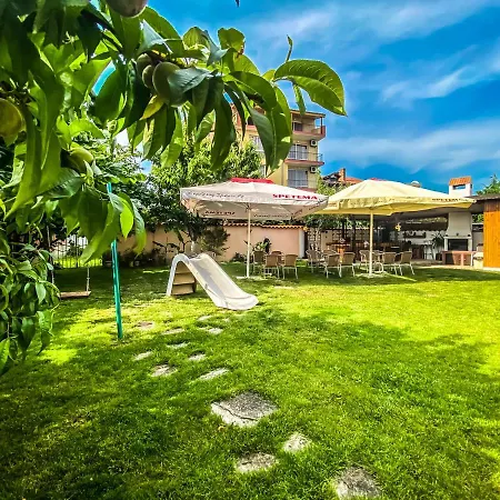 Vanessa Family רבדה